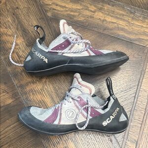 Scarpa Women's Climbing Shoes - Gray and Purple